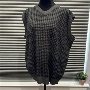 Men's Houndstooth Knit Vest - Black and Gray